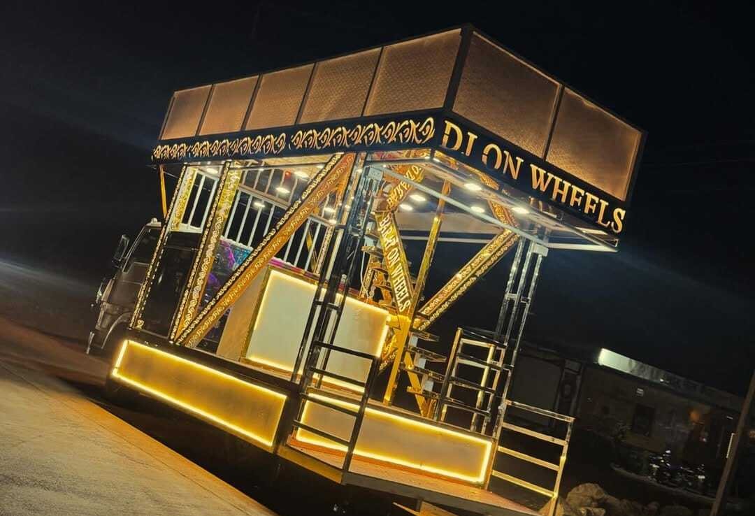 WEDDING BARAAT DJ ON WHEELS